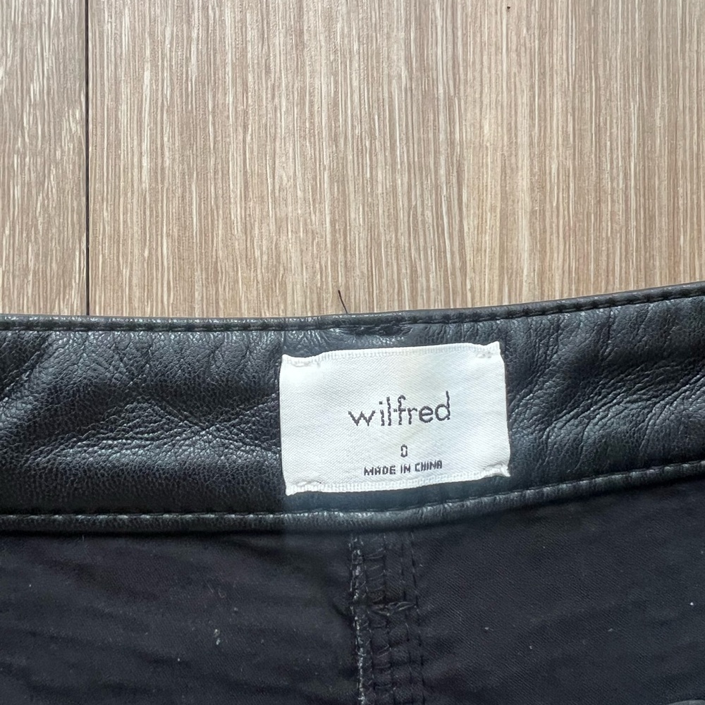 Wilfred Black Straight Leg Women's Jeans - Picture 3 of 4